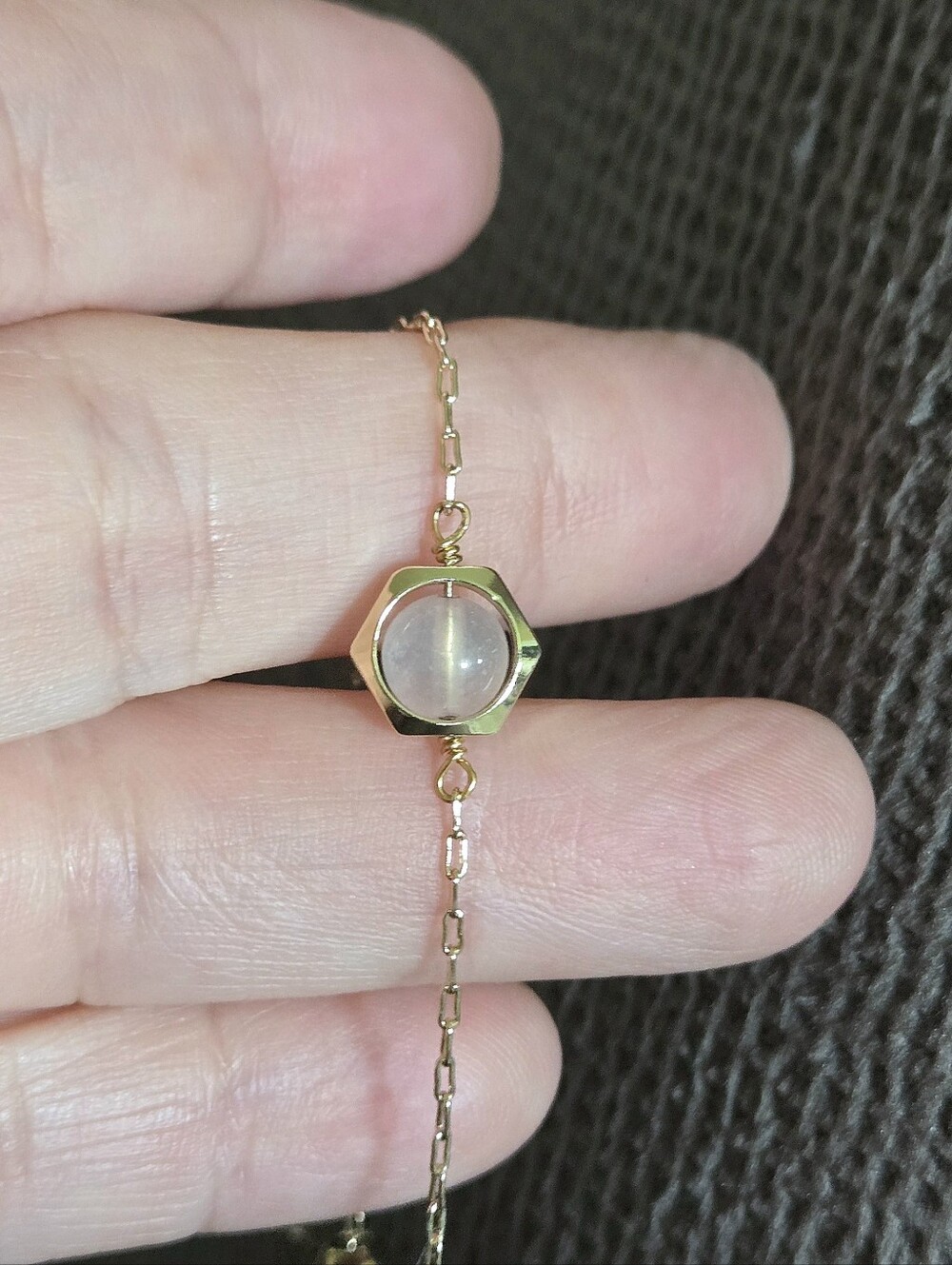 La Meno Hexagon Rose🌹Quartz💎Bracelet - Picture 13 of 16